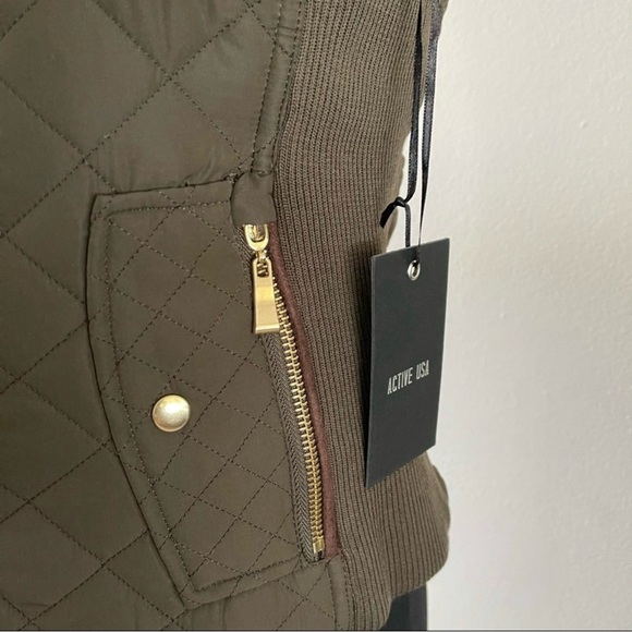 Quilted Vest Faux Fur Trim Hood Military Green Lightweight Gorpcore Utility - Picture 5 of 8